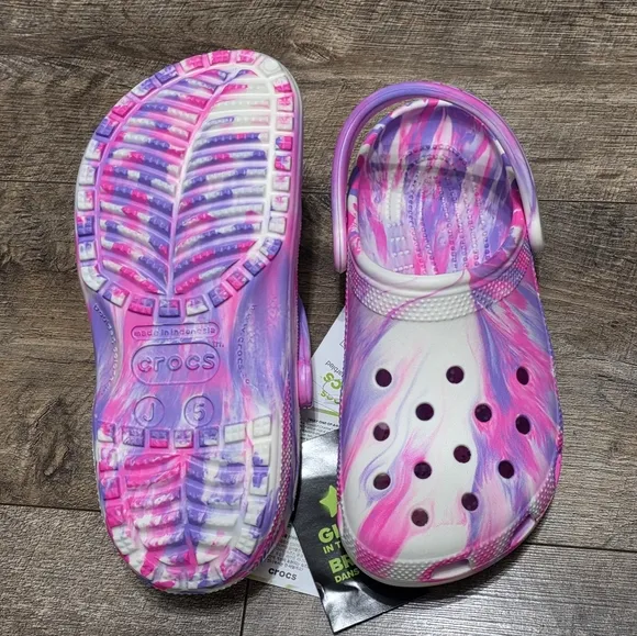 Crocs  glue  in the dark Sandals girls size 5Y