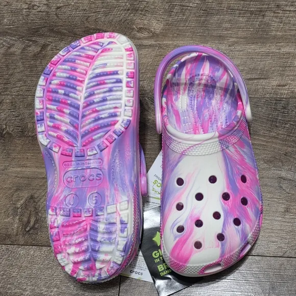 Crocs  glue  in the dark Sandals girls size 5Y