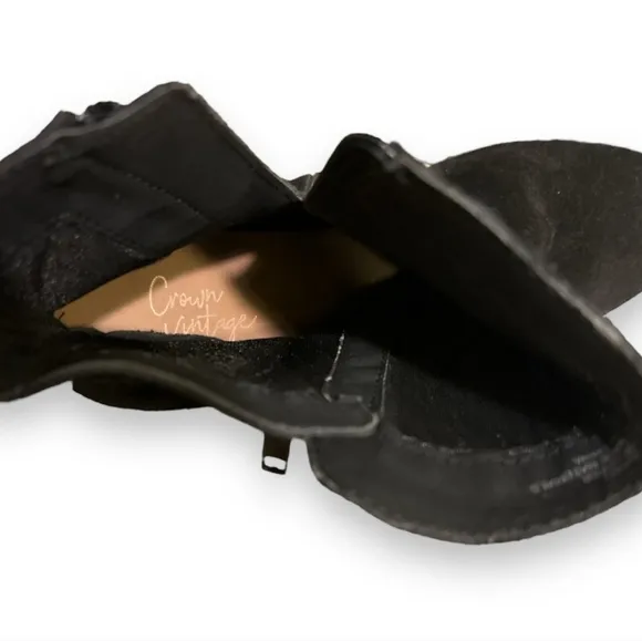 CROWN VINTAGE “Sunny” Black Suede Block Heel Ankle Boots