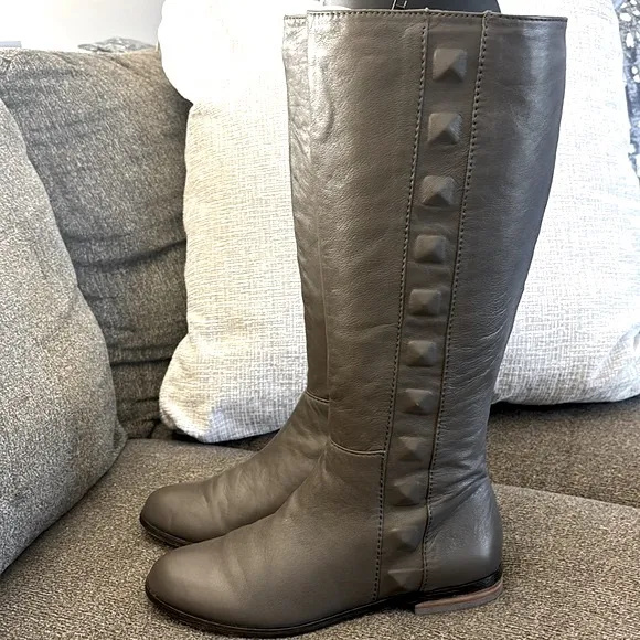 Cynthia Vincent Gray Leather Tall Boot Size 6.5
