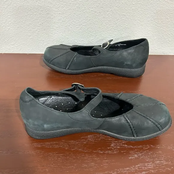 Dansko Black Leather Mary Jane Shoes Size 38