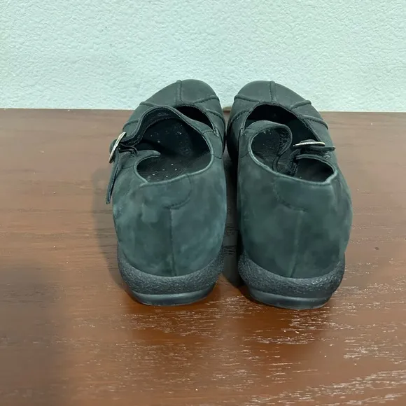 Dansko Black Leather Mary Jane Shoes Size 38