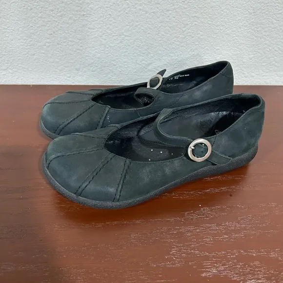Dansko Black Leather Mary Jane Shoes Size 38
