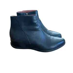 Dasko Black Leather Ankle Boots - Size 40 US 9