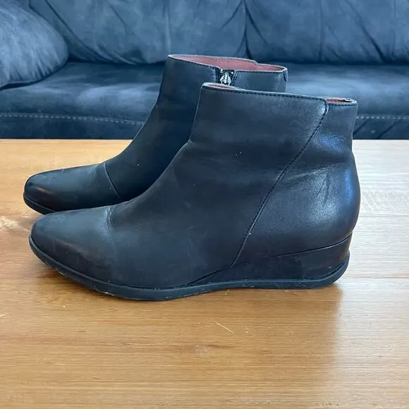 Dasko Black Leather Ankle Boots - Size 40 US 9