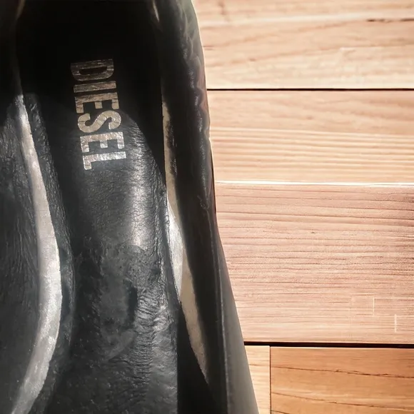 Diesel flats Black and silver size €40