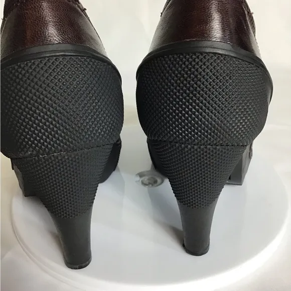 DKNY Women Vintage Leather High Heel Sneaker Heels Sz. 9 Brown Y2k