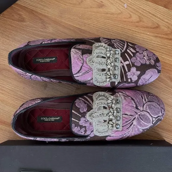 Dolce &amp; Gabbana Purple Velvet loafers with coat of arms embroidery