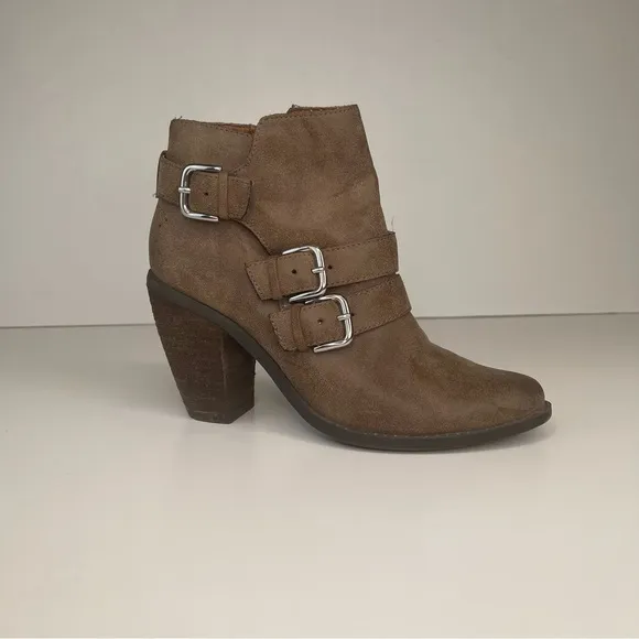 Dolce Vita Colten Brown Buckle Stacked Heeled Boots  7