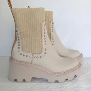DOLCE VITA Hoven Stud H20 Women's Ivory Beige Leather Boots Size 5