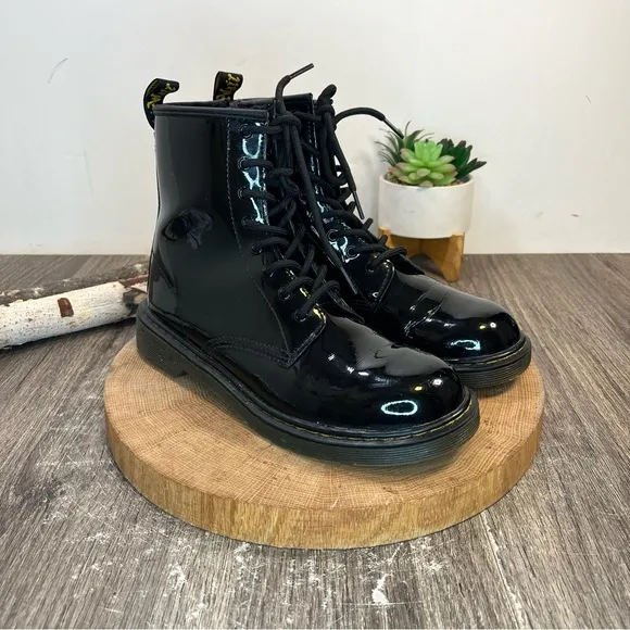 *Dr. Martens | 1450 Black Patent 8 Eye Boots Size 7L
