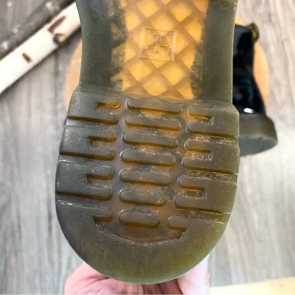 *Dr. Martens | 1450 Black Patent 8 Eye Boots Size 7L