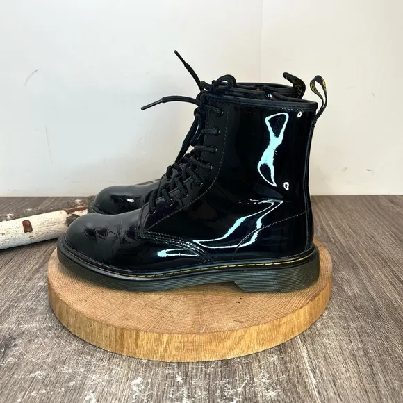 *Dr. Martens | 1450 Black Patent 8 Eye Boots Size 7L
