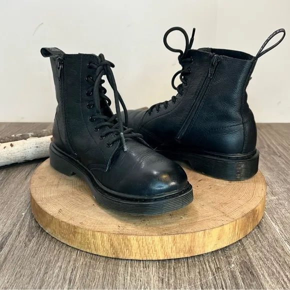 *Dr Martens | Black Pascal Soft Leather 8 Eye Boots Size 5