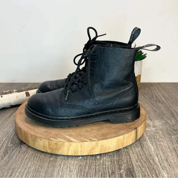 *Dr Martens | Black Pascal Soft Leather 8 Eye Boots Size 5