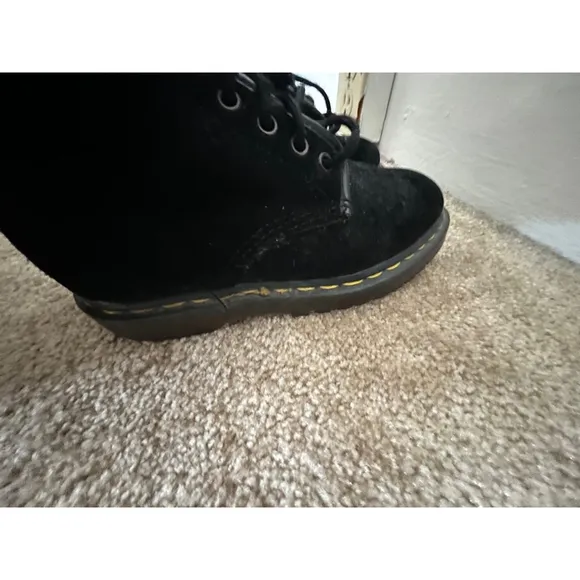 Dr. Martens black suede velvet leather lace up Boots Made in England size 7