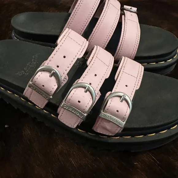 Dr. Martens Blaire Pink Triple Strap Sandals Size 7, Trendy,Summer Comfort