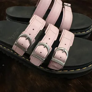 Dr. Martens Blaire Pink Triple Strap Sandals Size 7, Trendy,Summer Comfort