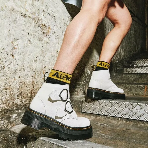 Dr. Martens Devon Heart Buckle White Leather Platform Women's Boots size 7