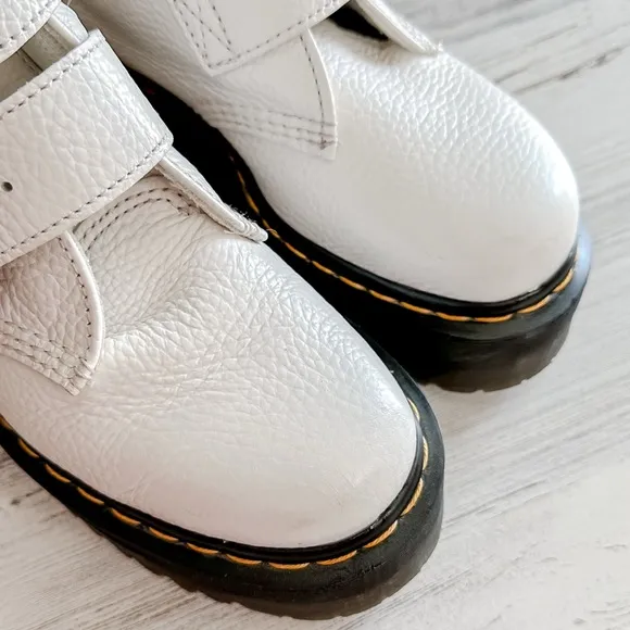 Dr. Martens Devon Heart Buckle White Leather Platform Women's Boots size 7