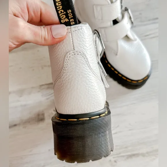 Dr. Martens Devon Heart Buckle White Leather Platform Women's Boots size 7