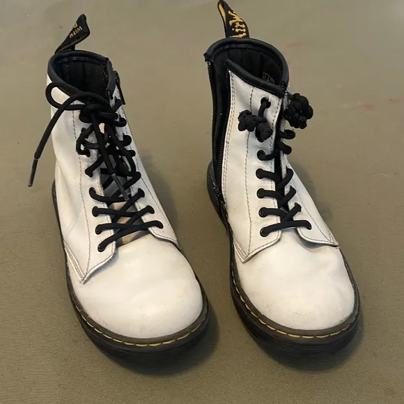 Dr. MARTENS  KIDS white/black color GIRL  Boots w zipper,  Size 3”