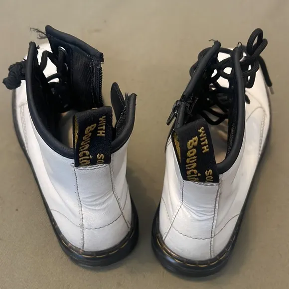 Dr. MARTENS  KIDS white/black color GIRL  Boots w zipper,  Size 3”