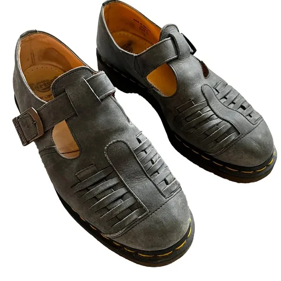 DR. MARTENS MADE IN ENGLAND SUEDE GRAY FISHERMAN SANDALS W/ BUCKLE SIZE 10