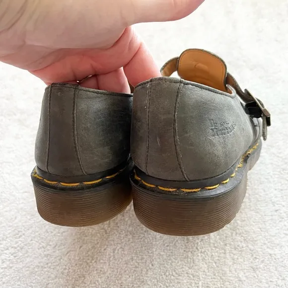 DR. MARTENS MADE IN ENGLAND SUEDE GRAY FISHERMAN SANDALS W/ BUCKLE SIZE 10