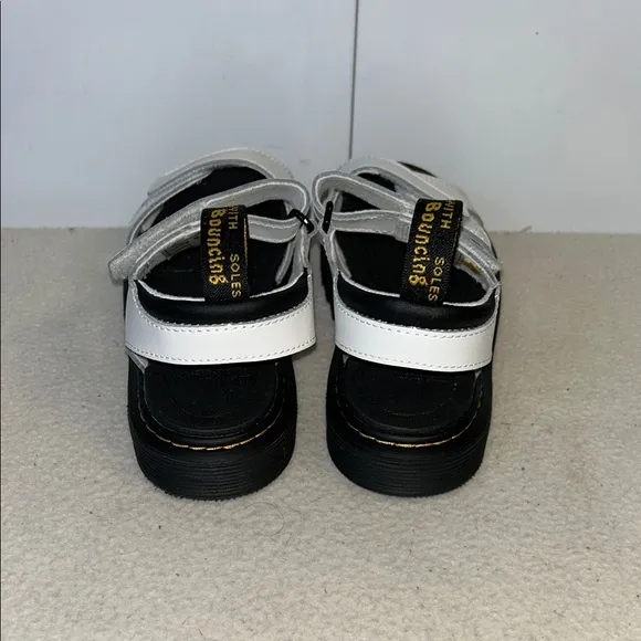 Dr. Martens Vossie White Leather Sandals (NEW) (T2S)