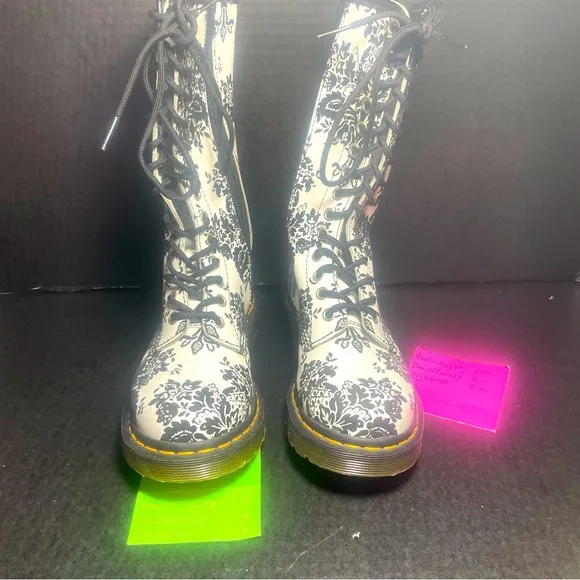 Dr Martens White/Black Flocked Damask 14 Eyelet UK 3 US 5
