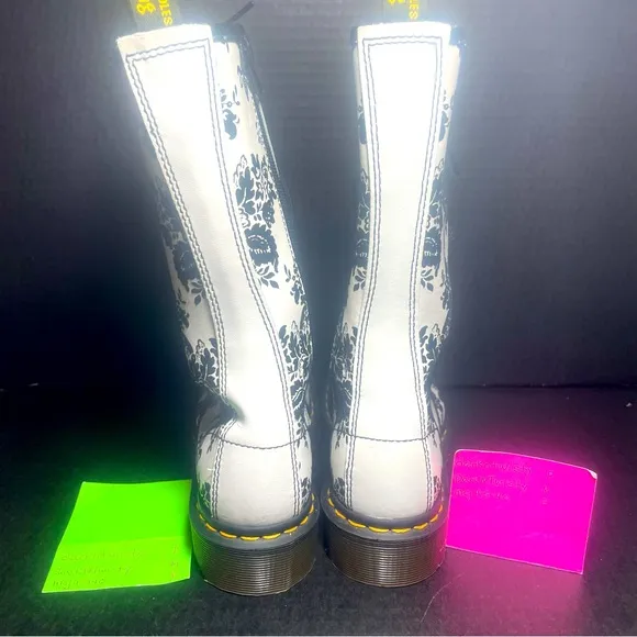 Dr Martens White/Black Flocked Damask 14 Eyelet UK 3 US 5