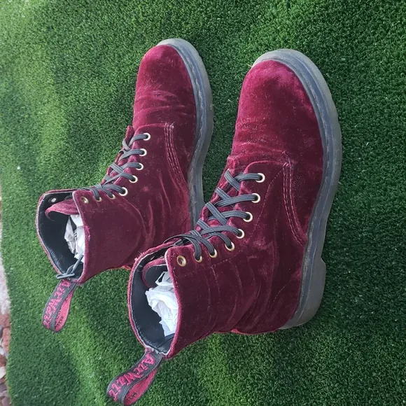 Dr Martens Womens Page Cherry Red Velvet Boots Size 8 Biker Punk Festival