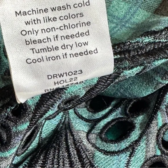 Draper James Off The Shoulder Tie Waist Dress in Angie Plaid in Evergreen XL