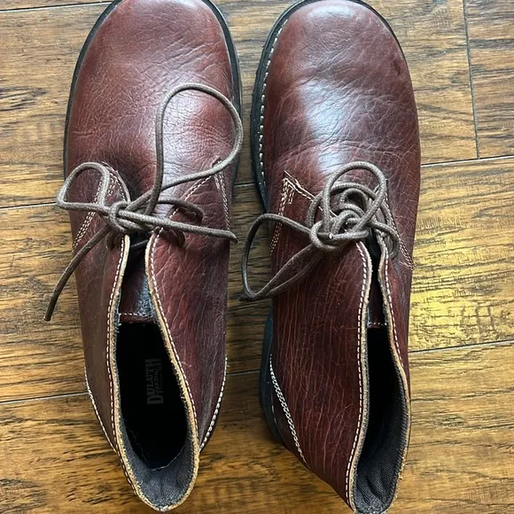 Duluth Trading Co. Men’s 12 W Chukka Boots.