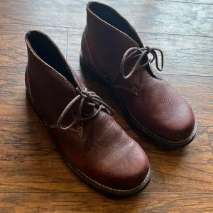 Duluth Trading Co. Men’s 12 W Chukka Boots.