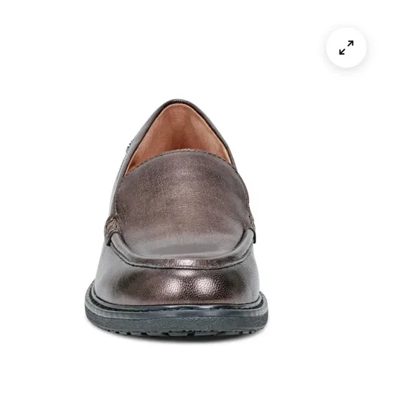 Easy Spirit Jaylin Casual Loafers Bronze Leather women’s size 9 NIB