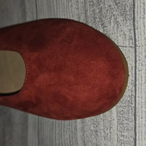 Eileen Fisher Women's Una 2 Hidden Wedge Suede Ballet Flats Cedar Red Size 8