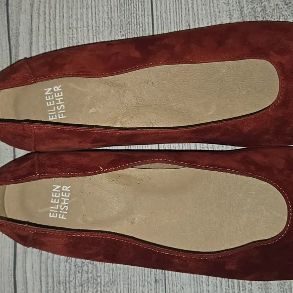 Eileen Fisher Women's Una 2 Hidden Wedge Suede Ballet Flats Cedar Red Size 8