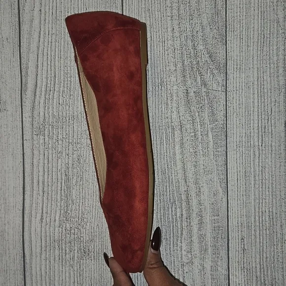 Eileen Fisher Women's Una 2 Hidden Wedge Suede Ballet Flats Cedar Red Size 8