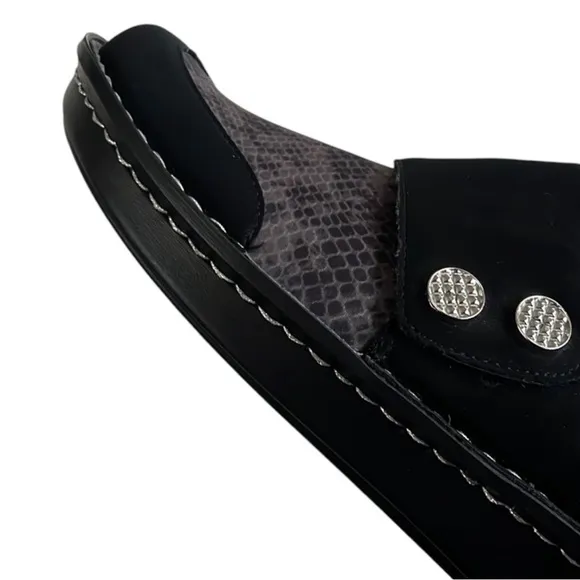 EUC Alegria Leather Slip-On Loafers Size 9.5 - 10