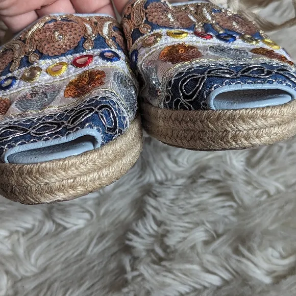EUC Bon Bonite Embroidered Sequin Espadrilles Rare