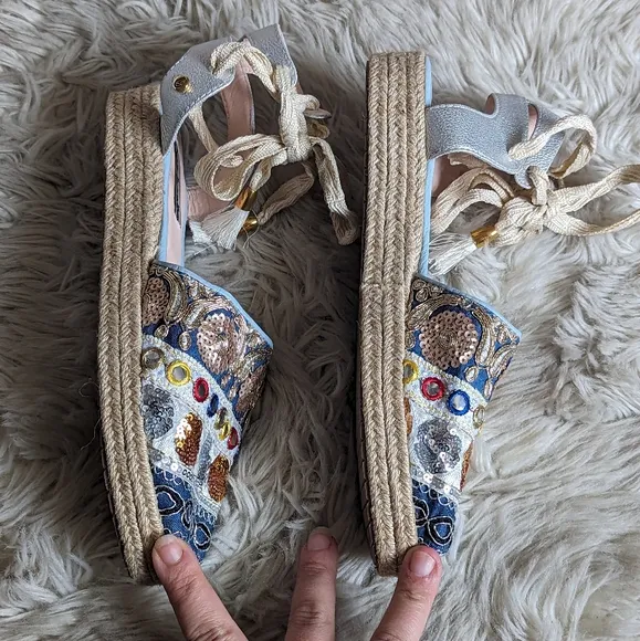 EUC Bon Bonite Embroidered Sequin Espadrilles Rare