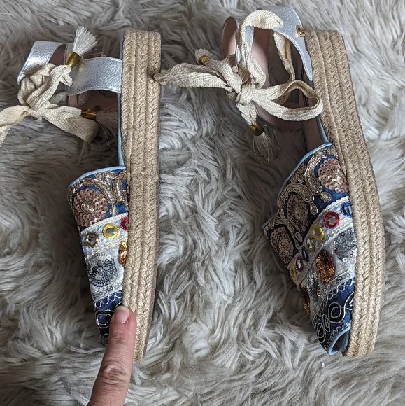 EUC Bon Bonite Embroidered Sequin Espadrilles Rare