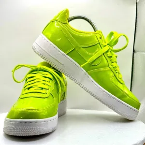 EUC Nike Air Force 1 Low '07 LV8 UV Cyber Neon Green Men’s Size 7.5 AJ9505-300