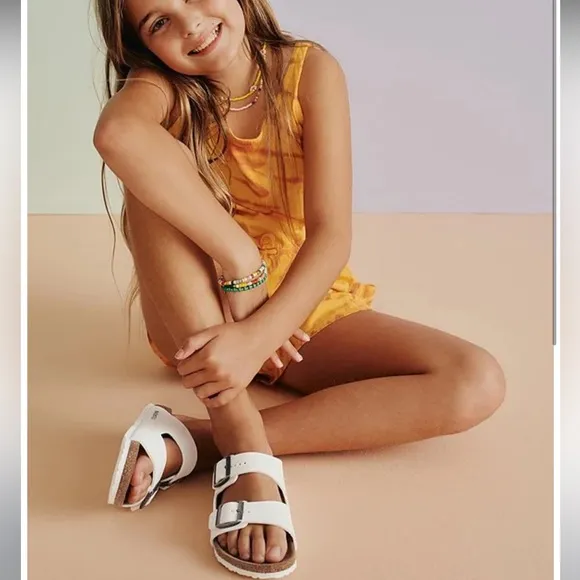 EUC Size 33/2-2.5 Kids White Birkenstock Arizona Slip-On Sandals!