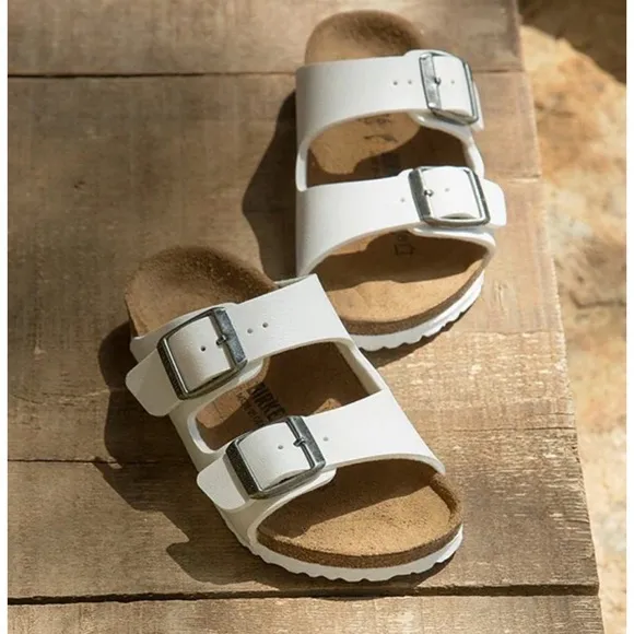 EUC Size 33/2-2.5 Kids White Birkenstock Arizona Slip-On Sandals!