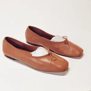 Everlane The Day Ballet Flat in Toaster Almond Leather Shoes Size 7.5 New