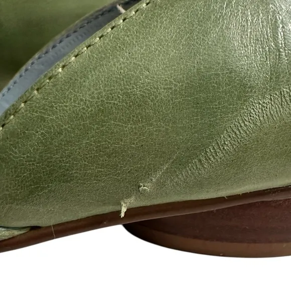 Everybody by BZ Moda Green Leather Slip on Flats With Ruffle detail size 37/6.5