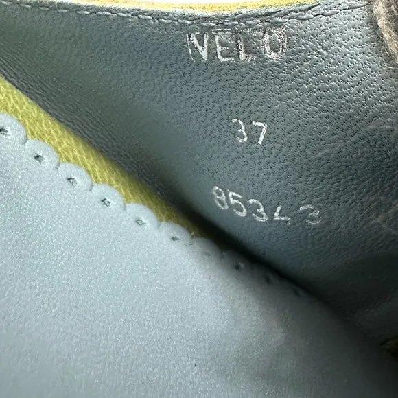 Everybody by BZ Moda Green Leather Slip on Flats With Ruffle detail size 37/6.5